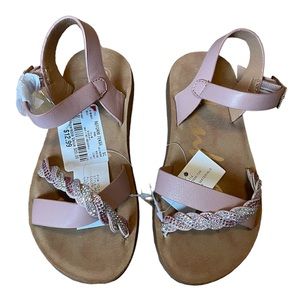 NWT girls rhinestone sandals. Size 10